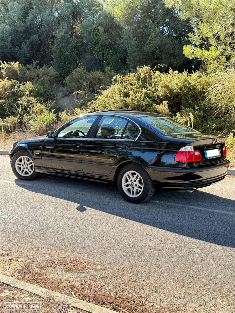 BMW 320 i - 4