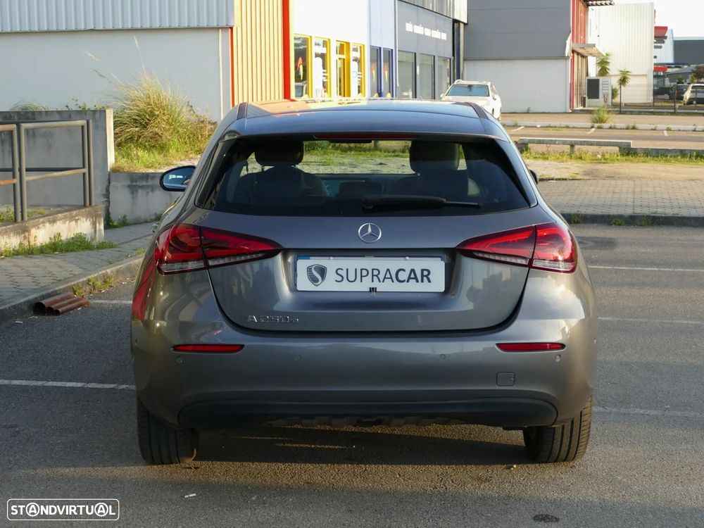 Mercedes-Benz A 250 e Style Plus - 5