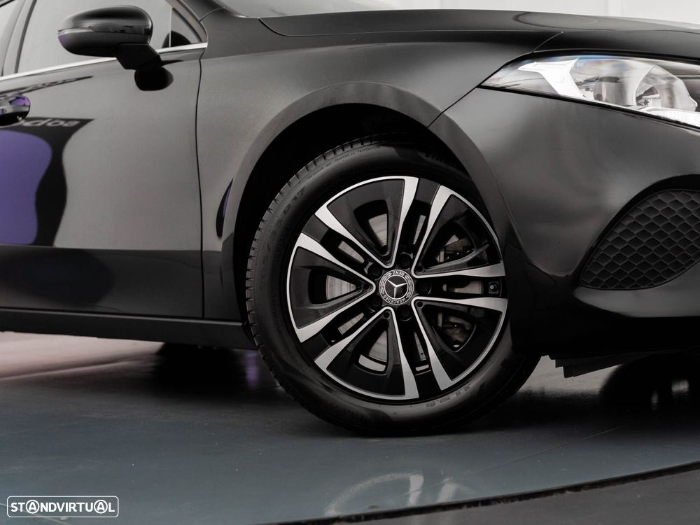 Mercedes-Benz A 250 Limousine e Style Plus - 13