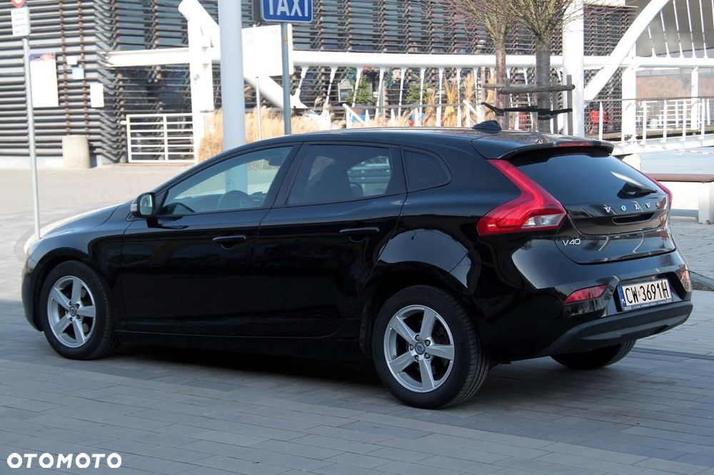 Volvo V40 D2 - 4