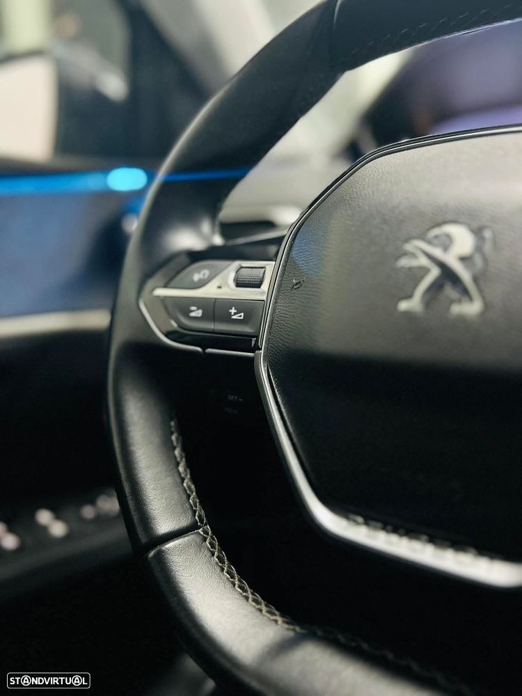 Peugeot 3008 PureTech 130 Stop & Start GPF EAT8 Allure - 25