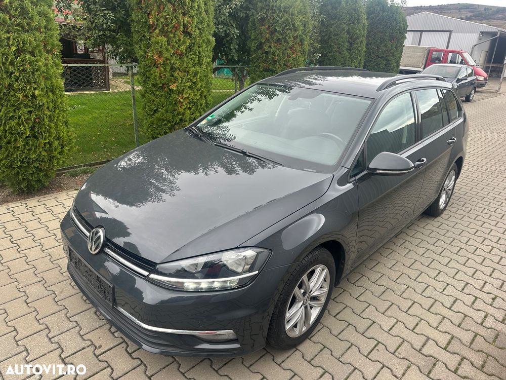 Volkswagen Golf - 30