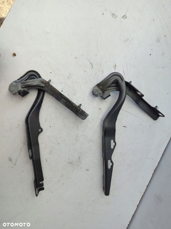 Zawias maski prawy lewy zawiasy PEUGEOT 207 LIFT 06-12 KTP - 2