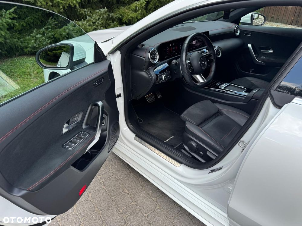 Mercedes-Benz CLA 200 mHEV AMG Line 7G-DCT - 26