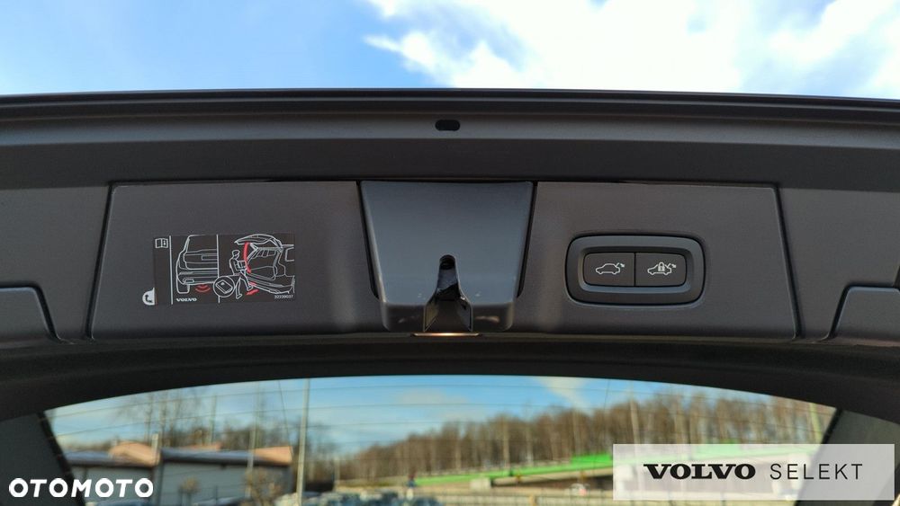 Volvo V90 Cross Country - 20