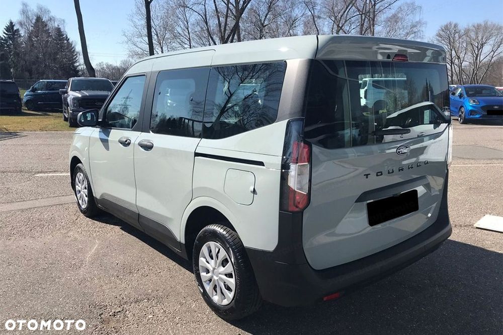 Ford Tourneo Courier - 5