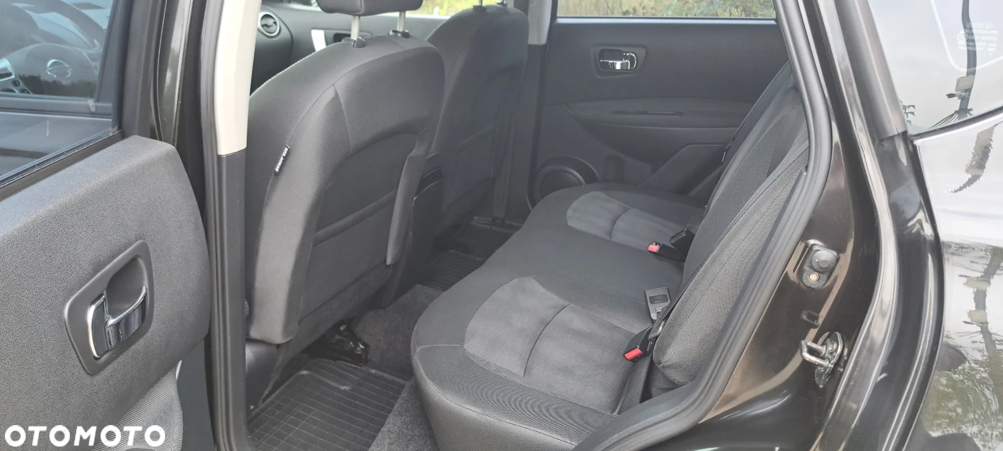 Nissan Qashqai - 25
