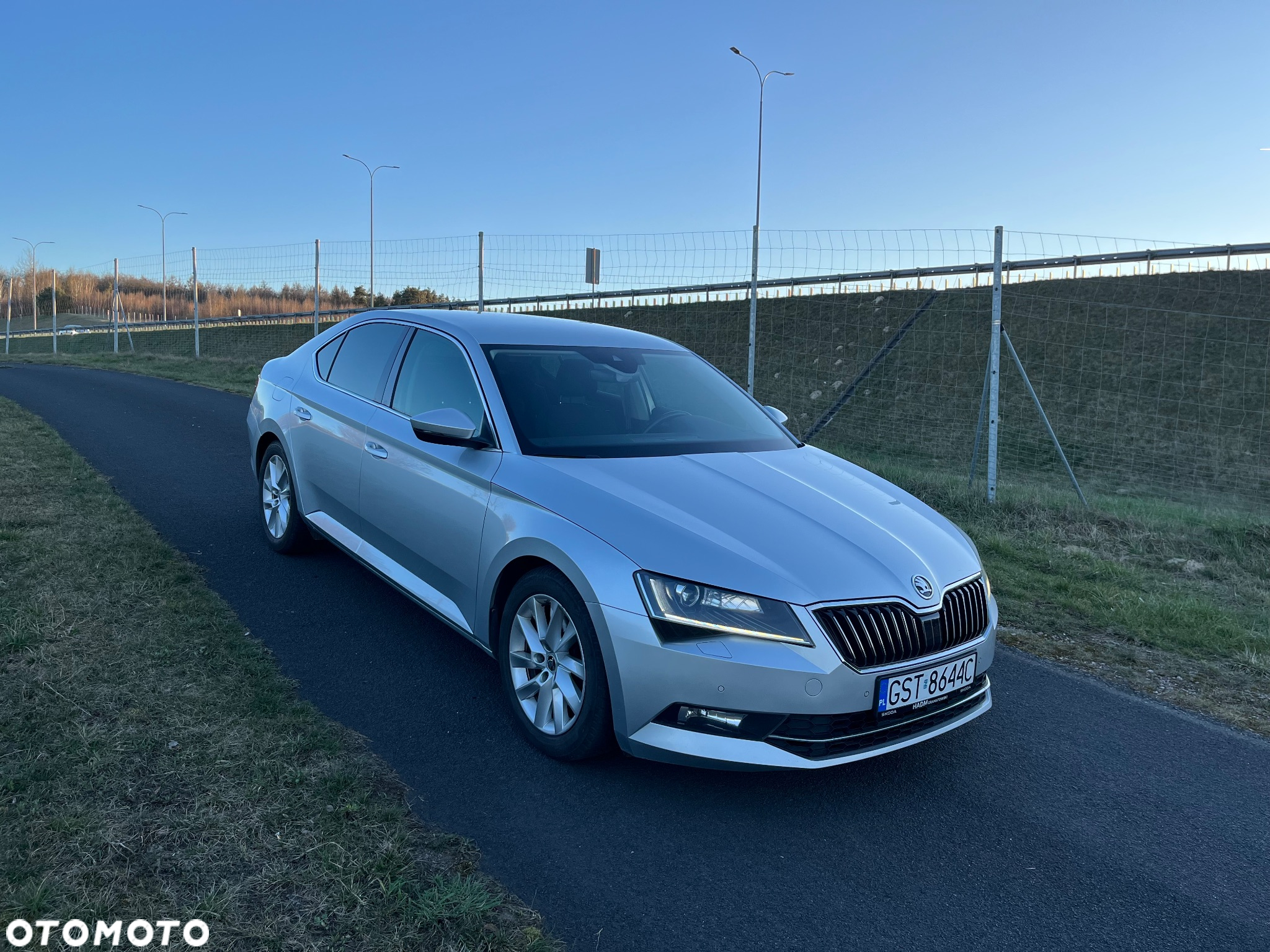 Skoda Superb 2.0 TDI Style DSG7 - 3