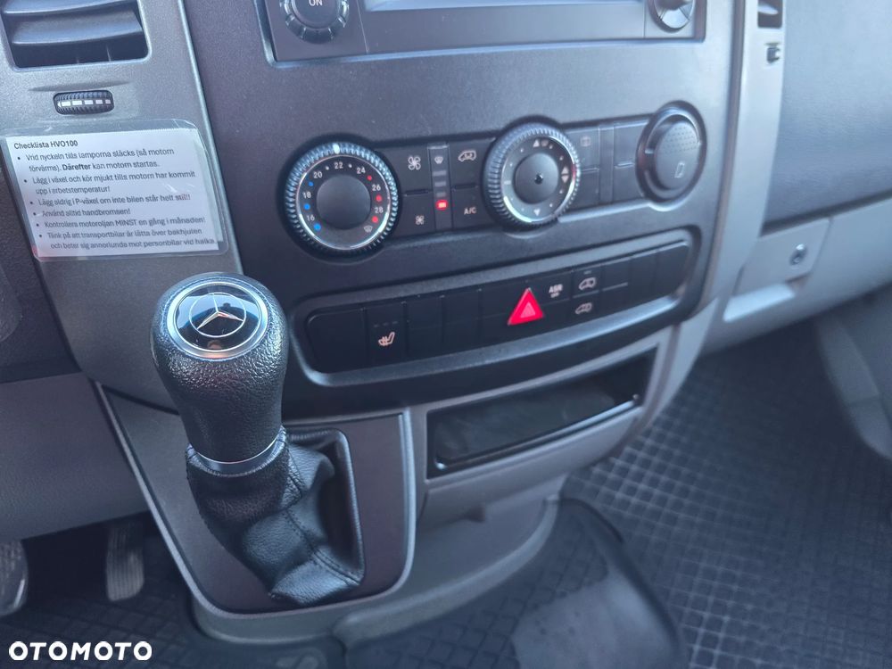 Mercedes-Benz Sprnter - 18