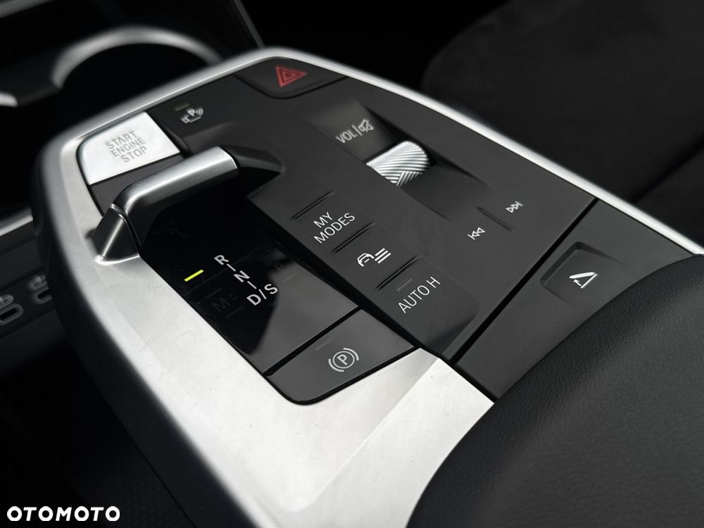 BMW X1 sDrive18i - 17