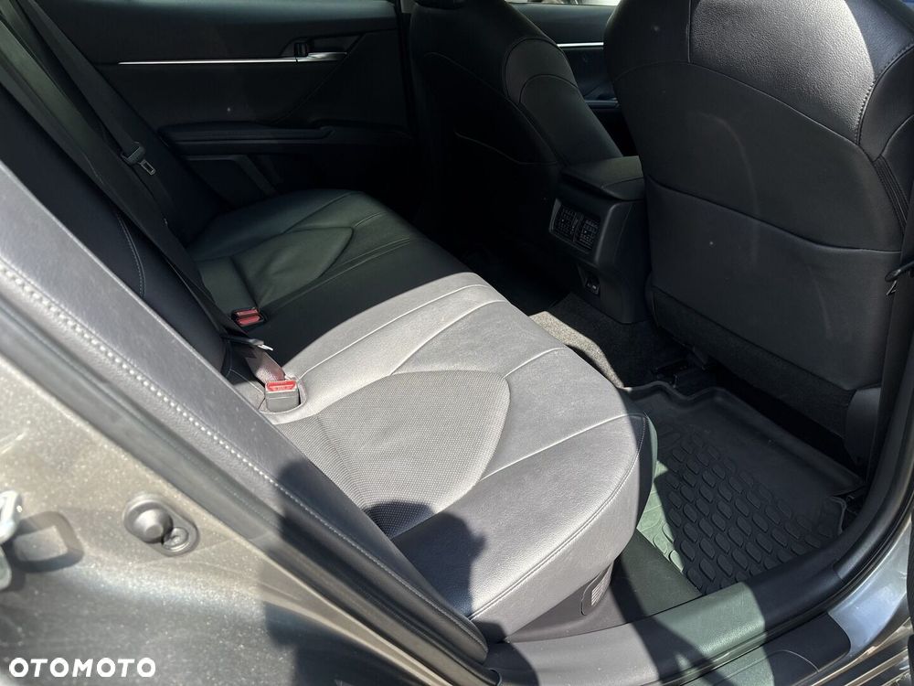 Toyota Camry 2.5 Hybrid Comfort CVT - 14