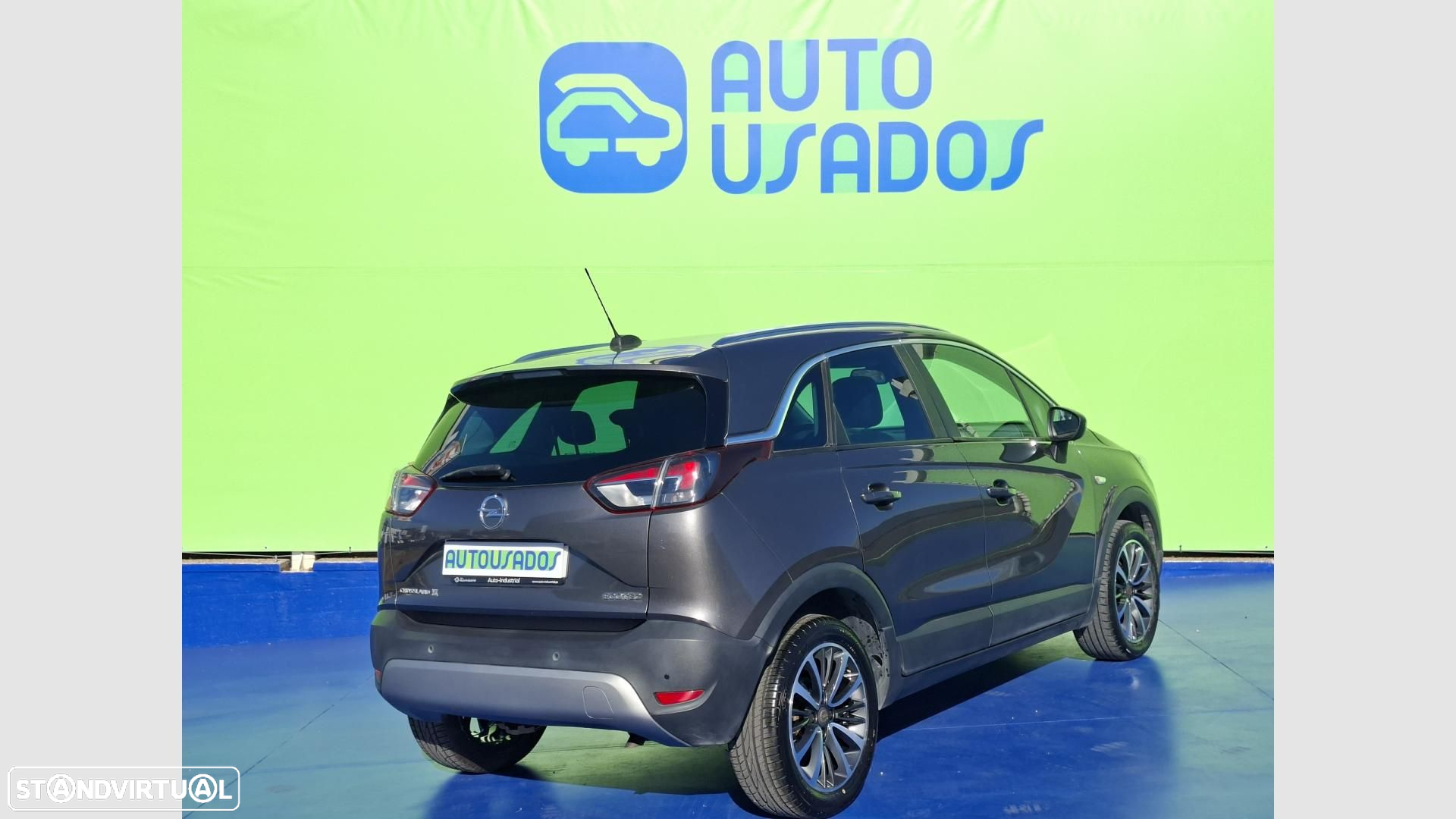 Opel Crossland X 1.2 T Innovation - 4