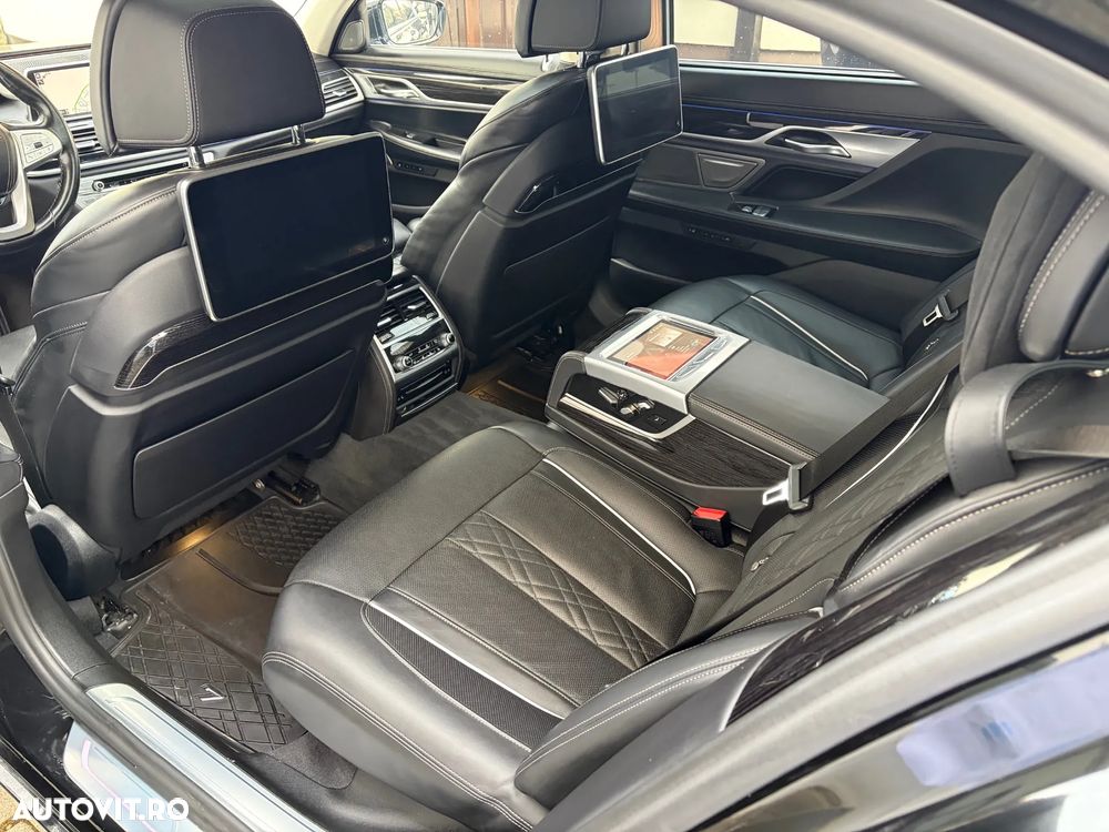 BMW Seria 7 745Le xDrive AT PHEV - 17