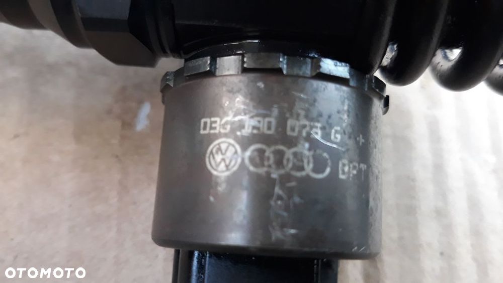 Wtrysk  pompowtrysk pompowtryskiwacz 2.0 16V0414720404 03G130073G bm - 6