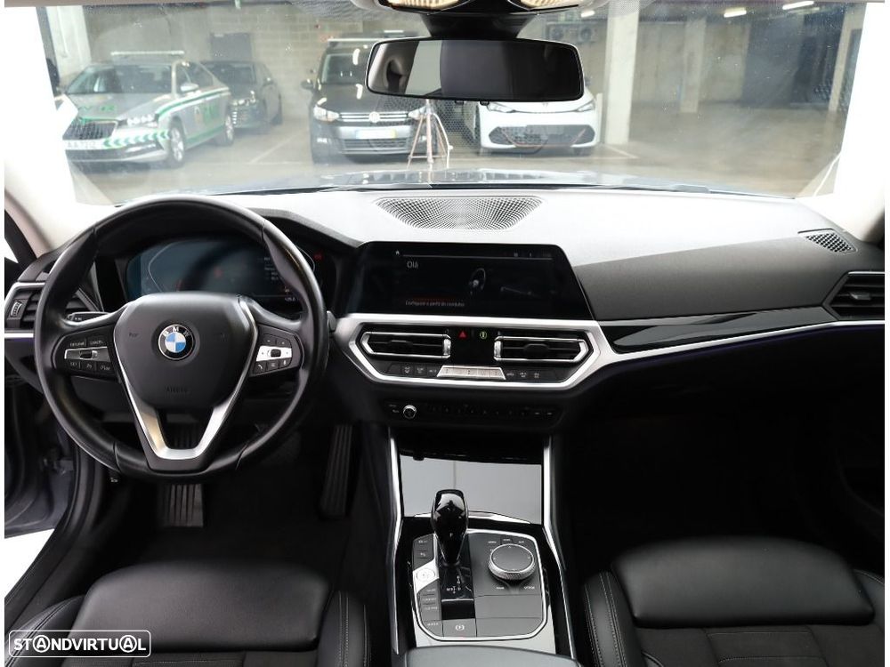 BMW 318 d Touring Line Sport Auto - 28