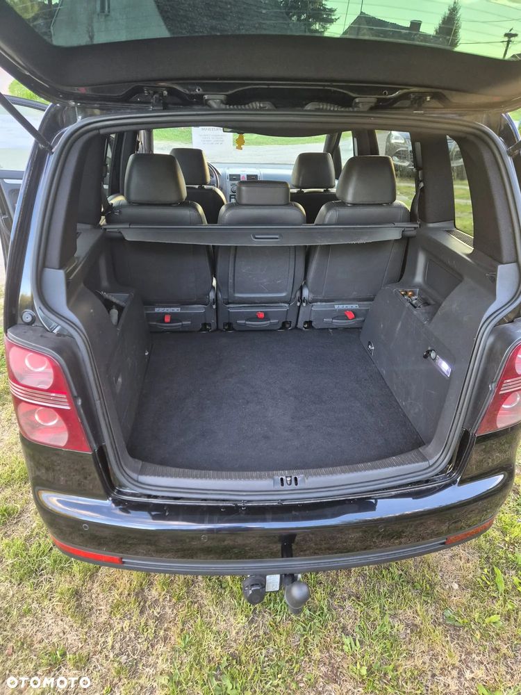 Volkswagen Touran 2.0 TDI DPF Goal - 4