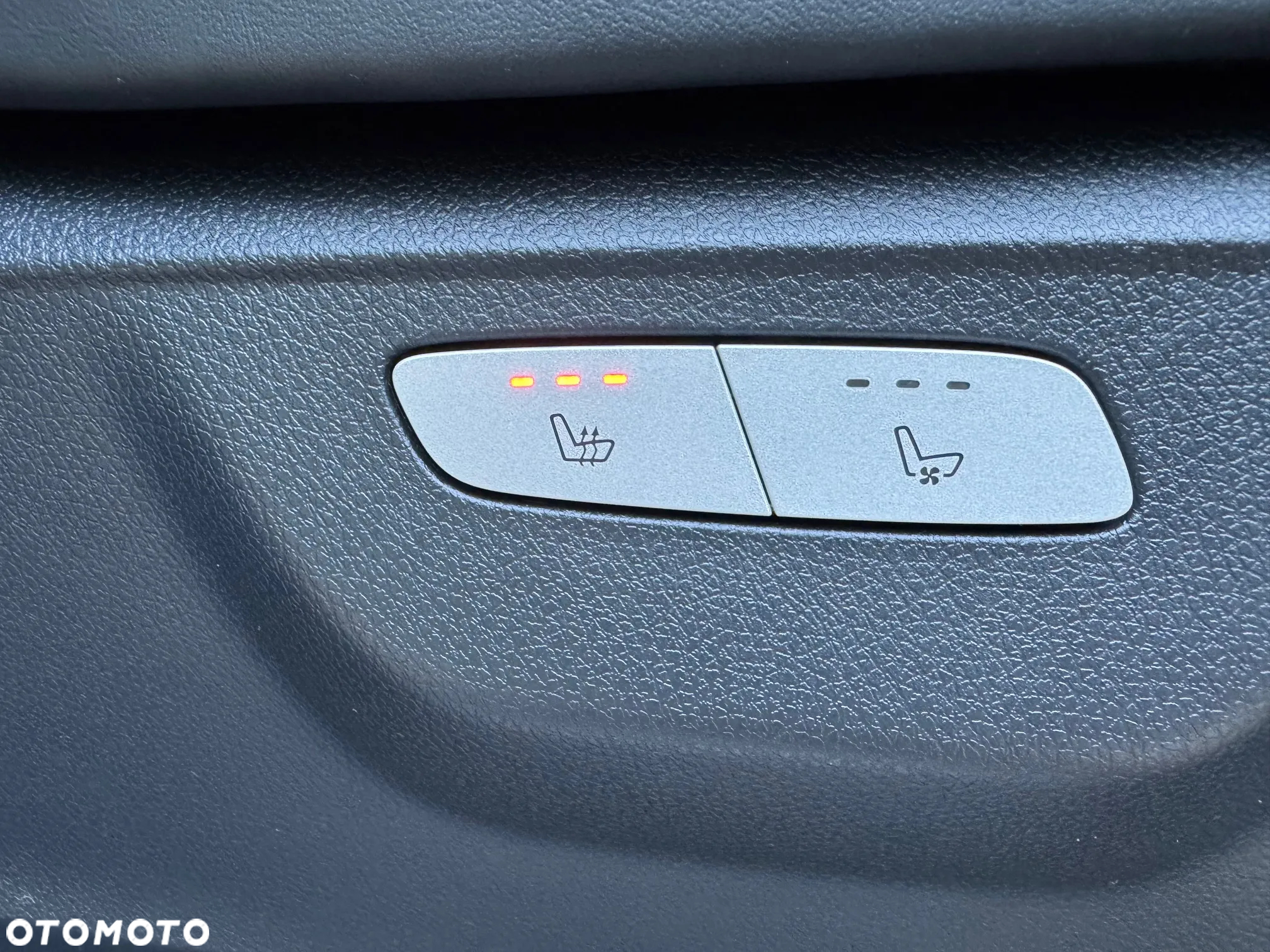 Mercedes-Benz Klasa V 300 d 4-Matic Exclusive 9G-Tronic (d³ugi) - 19