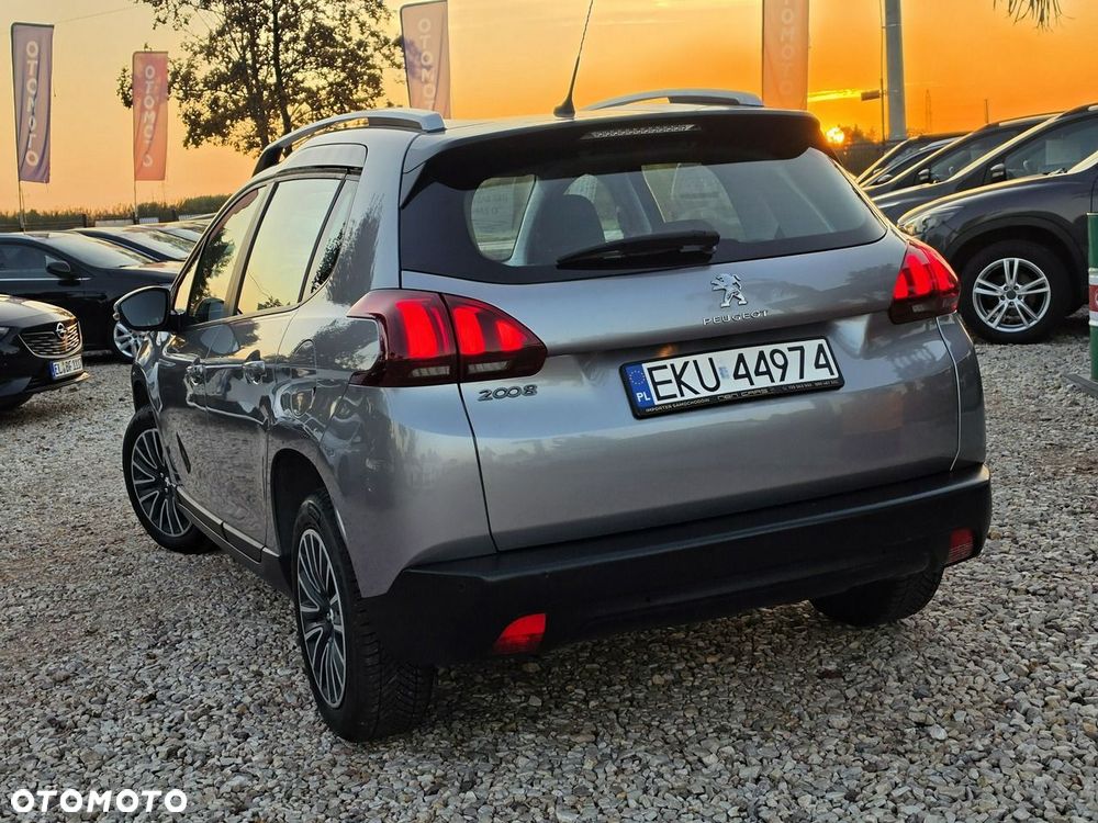Peugeot 2008 - 13