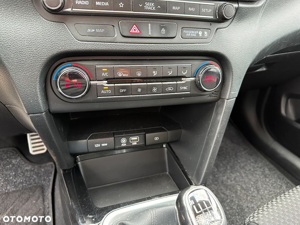 Kia Ceed - 15