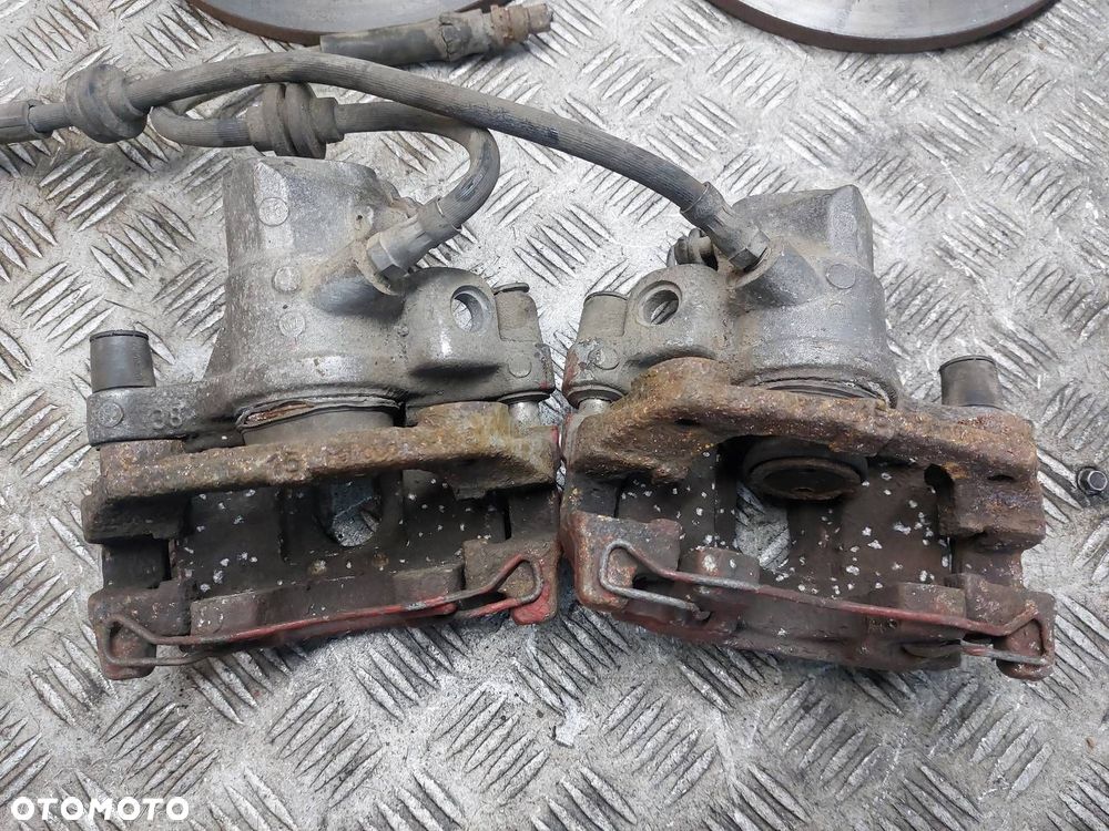 TARCZE HAMULCOWE TYŁ + KLOCKI + ZACISKI FORD C-MAX I MK1 - 5