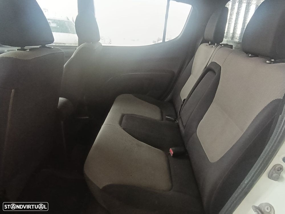 Mitsubishi L200 2.5 DI-D 4X4 C/Dupla - 14