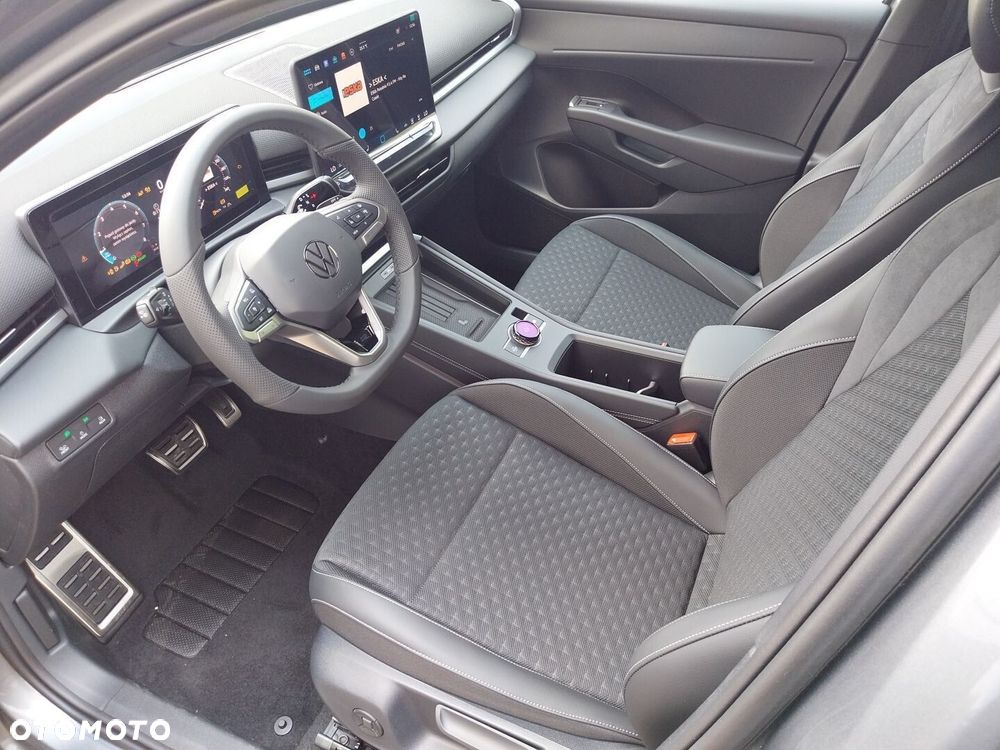 Volkswagen T-Roc - 11
