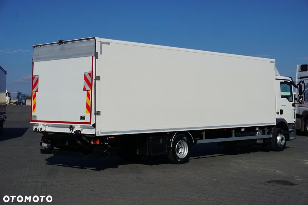 MAN TGM / 12.250 / EURO 6 / KONTENER + WINDA / 20 PALET / DŁ. 8 M - 5