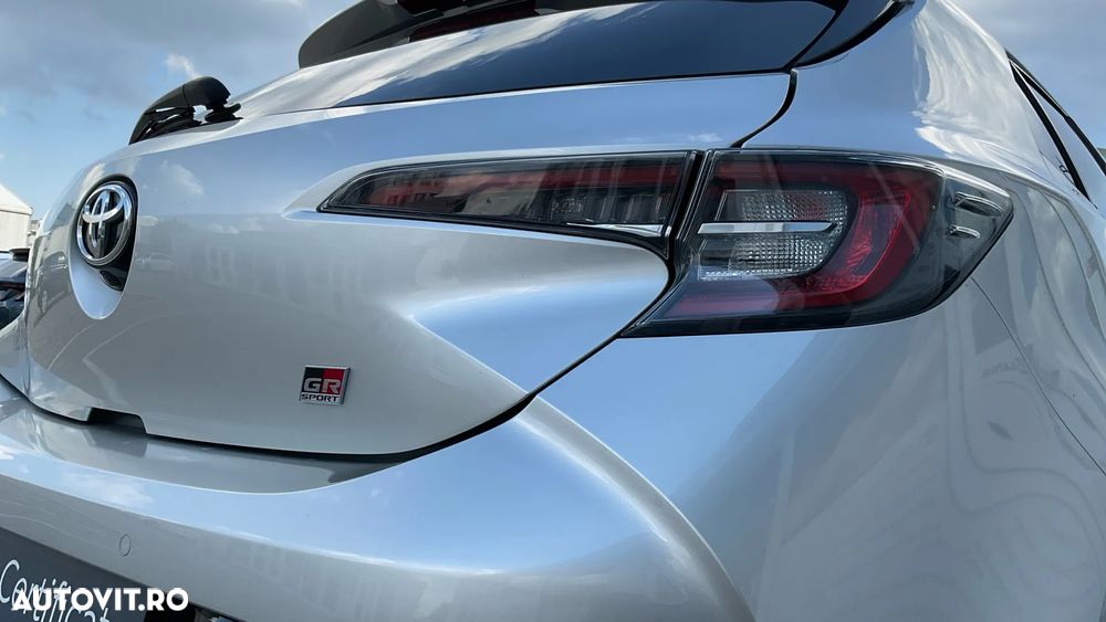 Toyota Corolla 2.0 HSD Exclusive Plus GR Sport Bi-Tone - 13