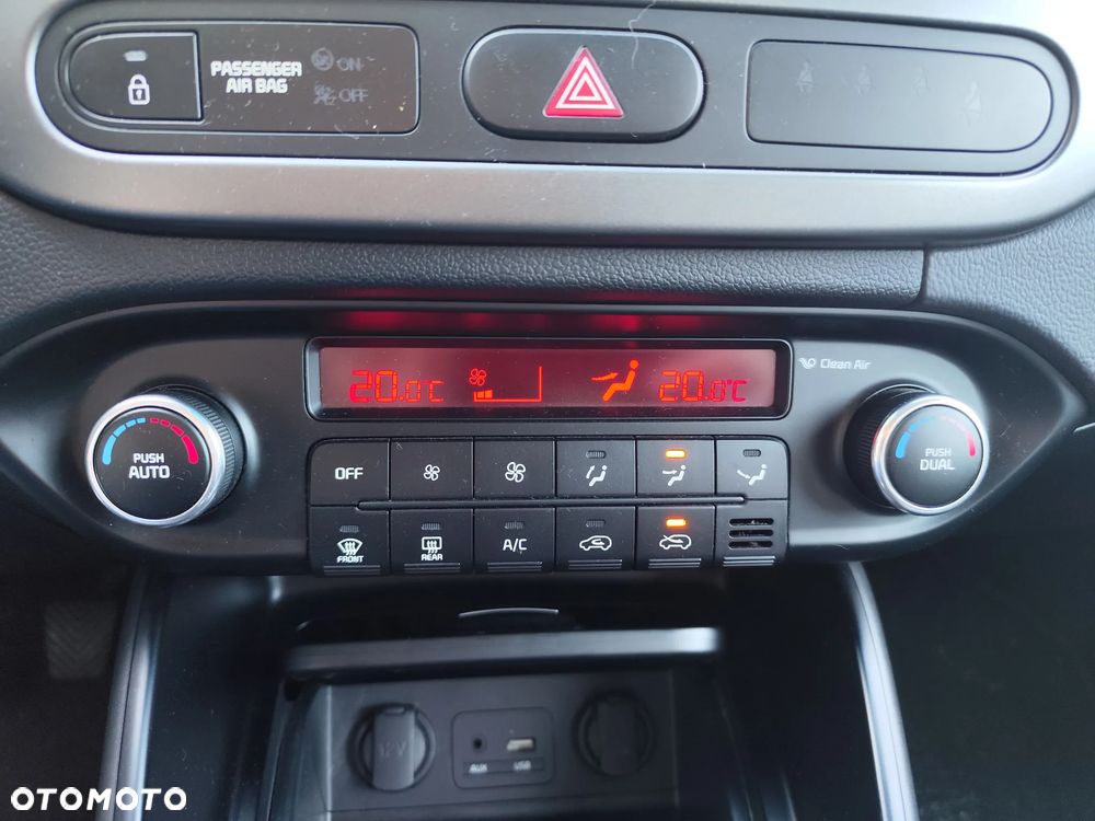 Kia Carens 1.6 GDI L EU6 - 17