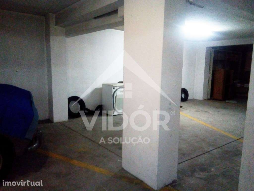 Garagem na Rua Bernardim Ribeiro Nº 260 - Circunvalação - Grande imagem: 5/5