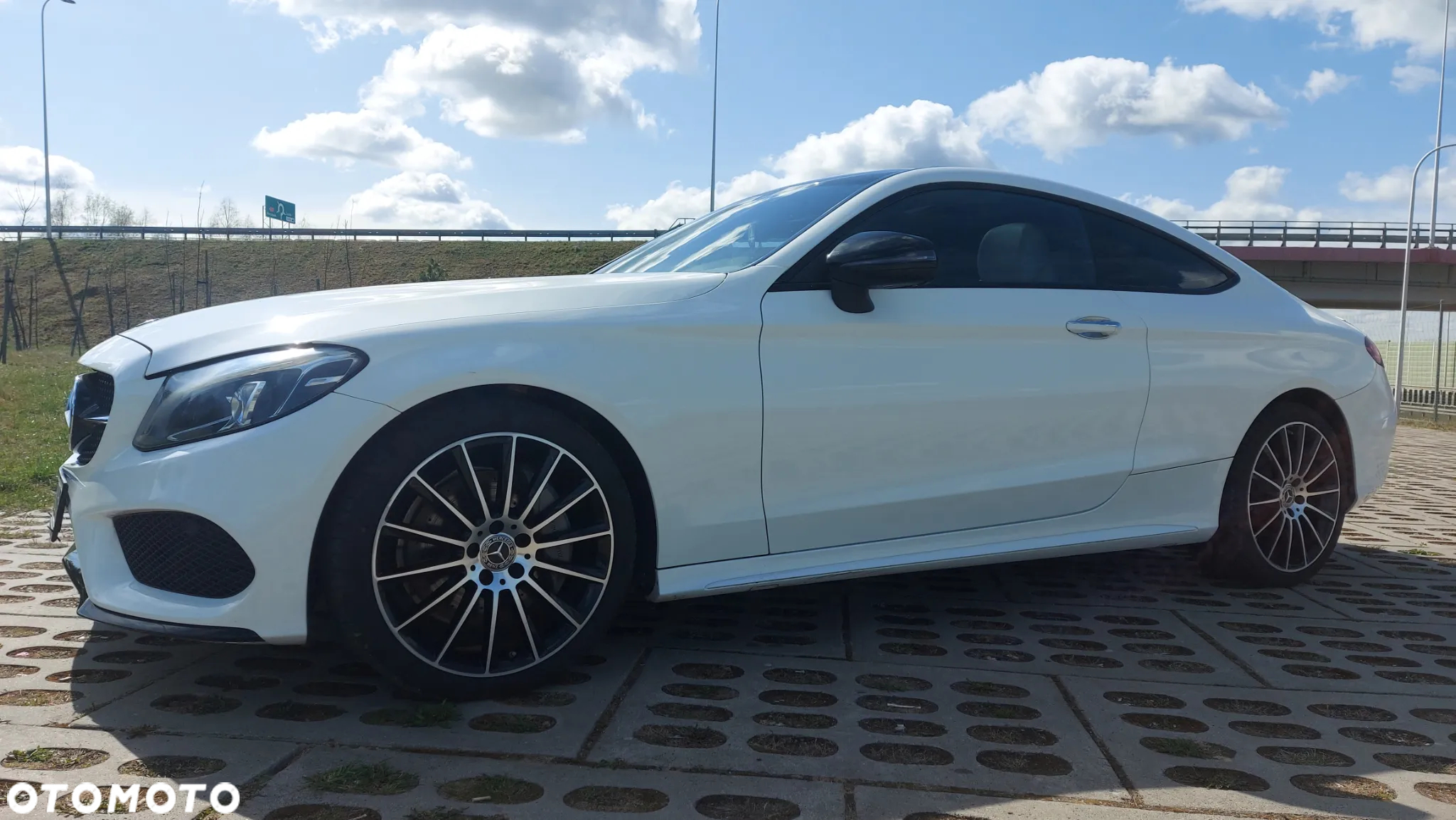 Mercedes-Benz Klasa C 300 Coupe 9G-TRONIC - 15