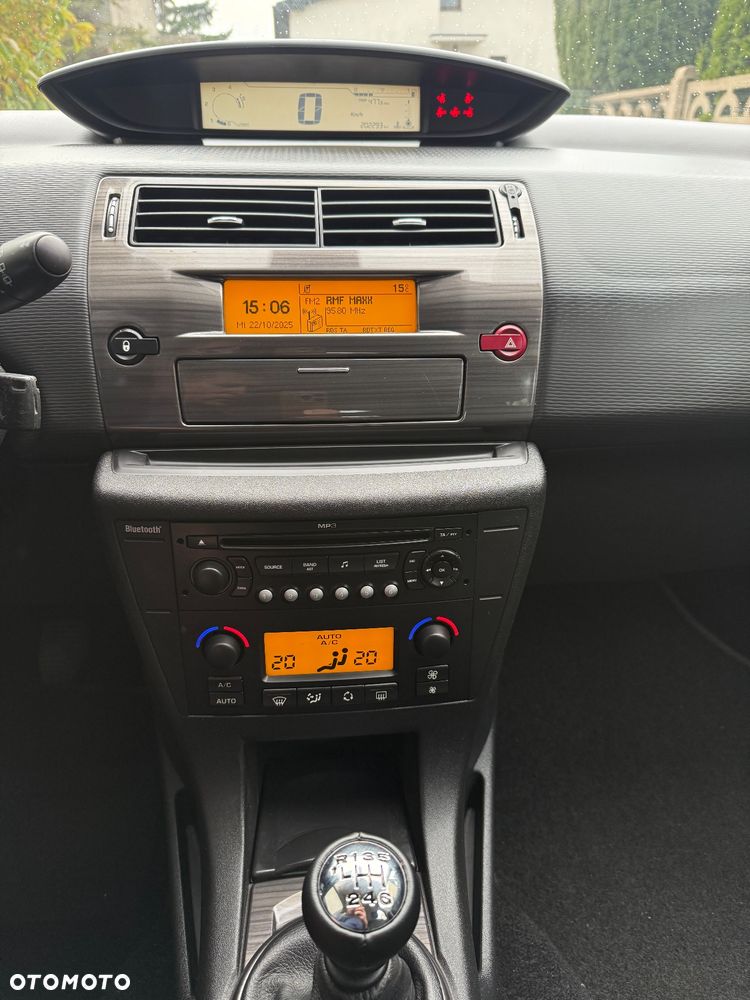 Citroën C4 2.0 HDi Exclusive - 10