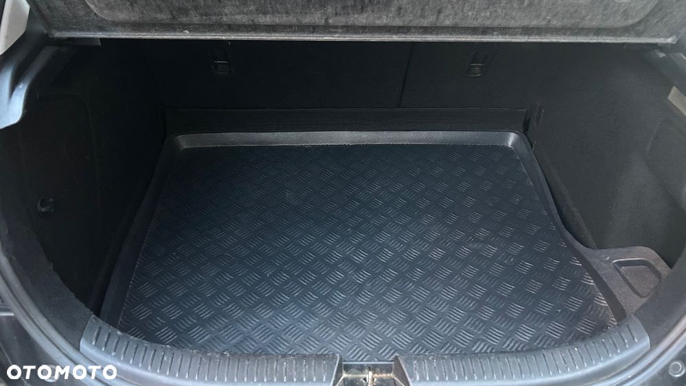 Mazda 3 1.6 Exclusive - 16