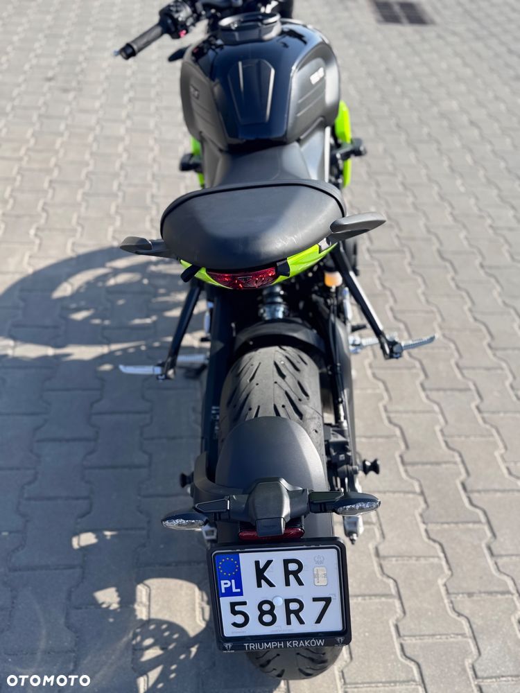 Triumph Trident - 8