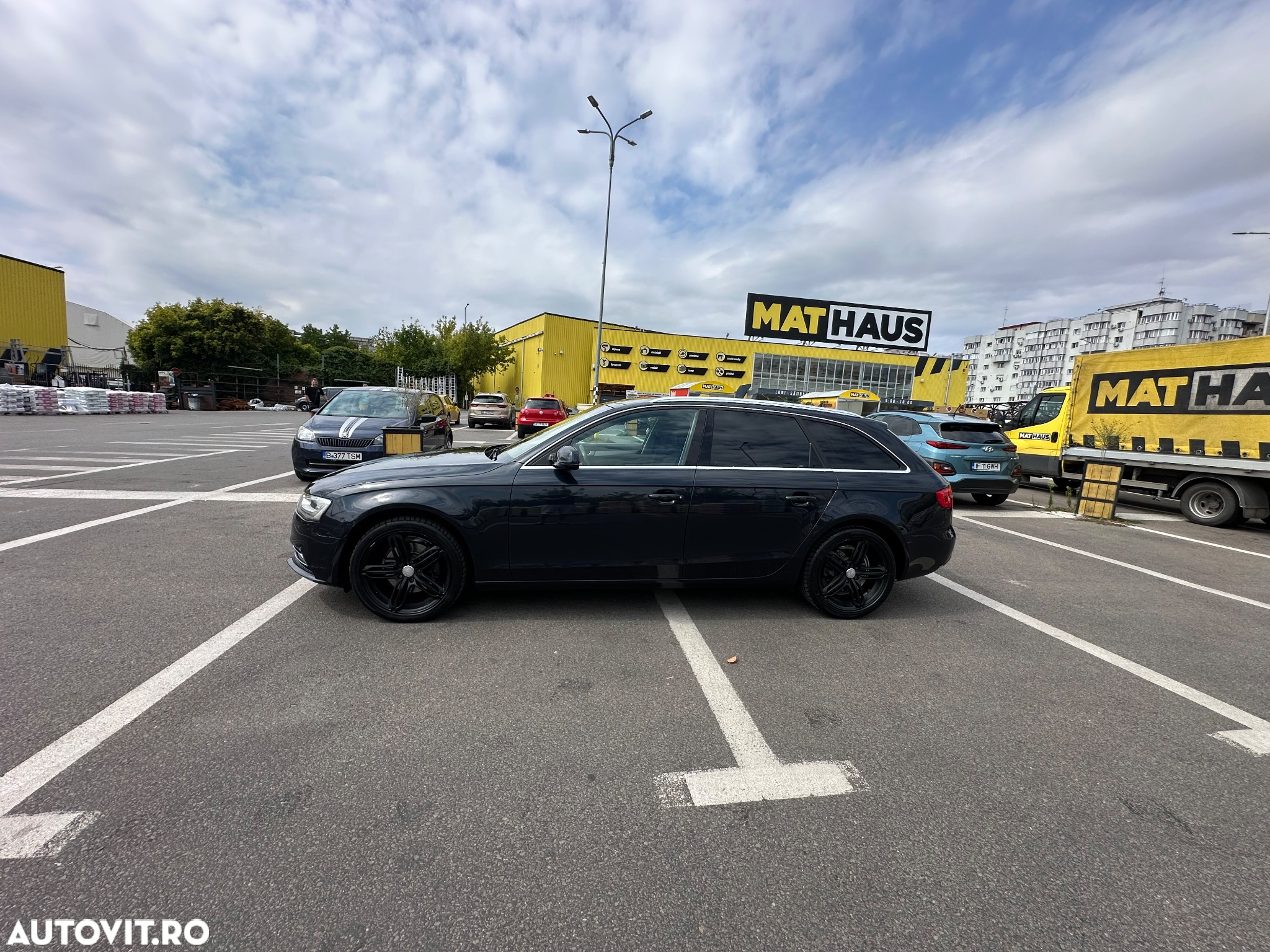 Audi A4 Avant 2.0 TDI DPF clean diesel multitronic Ambiente - 4