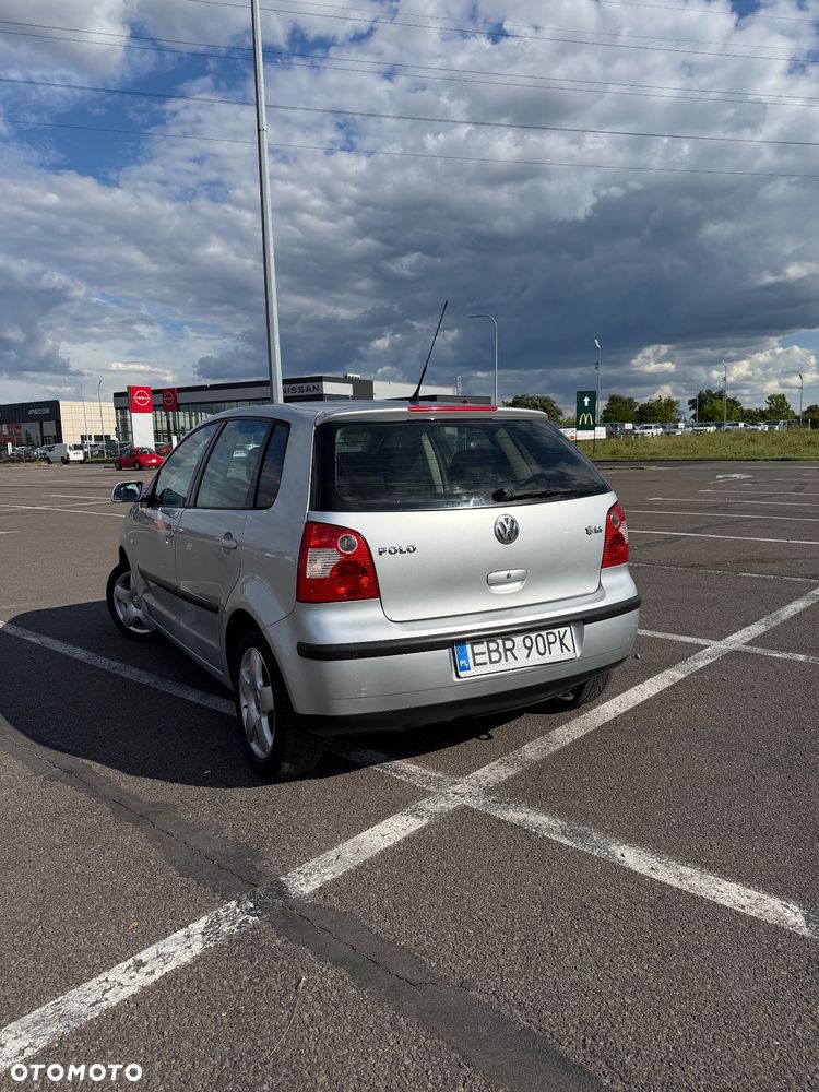 Volkswagen Polo 1.4 16V Fun - 4