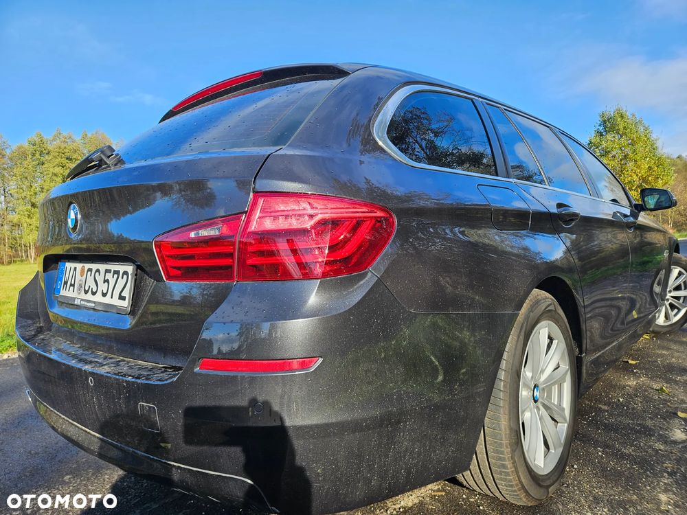 BMW Seria 5 520d xDrive Touring - 14