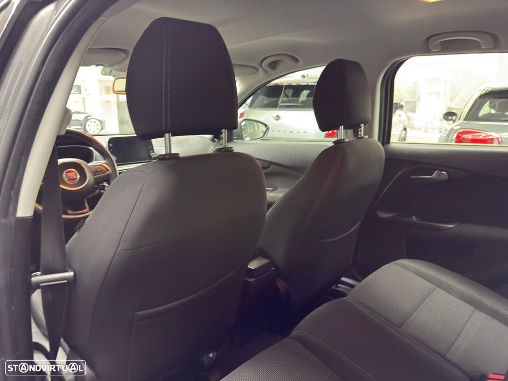 Fiat Tipo Station Wagon 1.6 M-Jet Lounge Tech J17 - 35