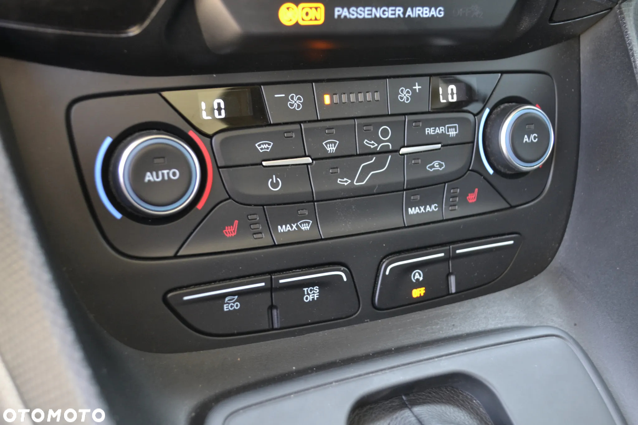 Ford Tourneo Connect 1.5 TDCi Trend PowerShift - 22
