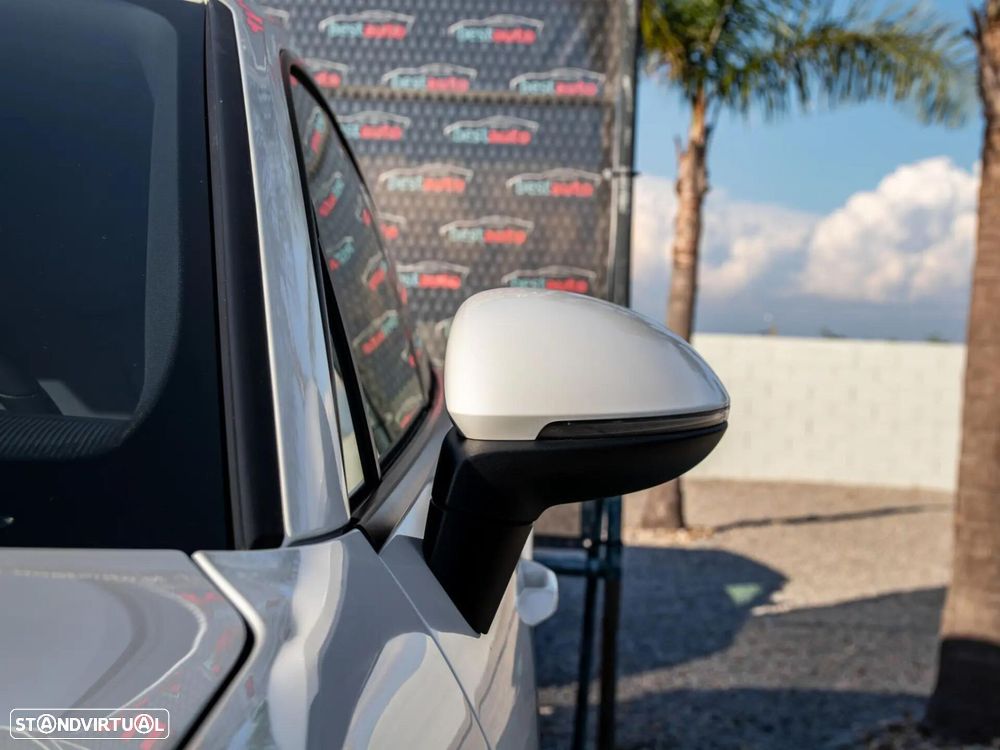 Porsche Macan Electric - 20