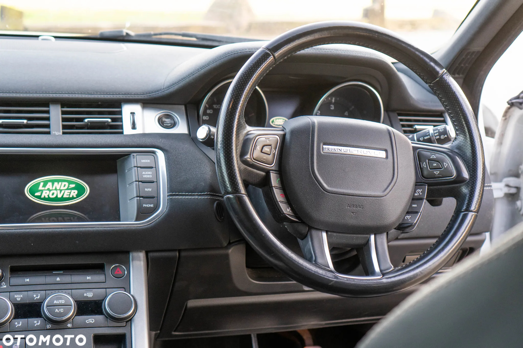 Land Rover Range Rover - 23