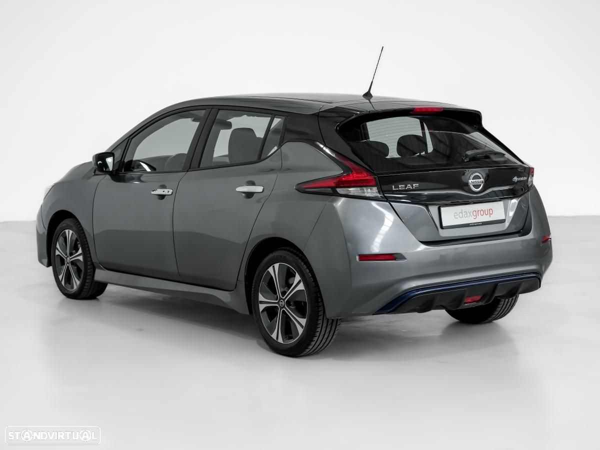 Nissan Leaf - 4