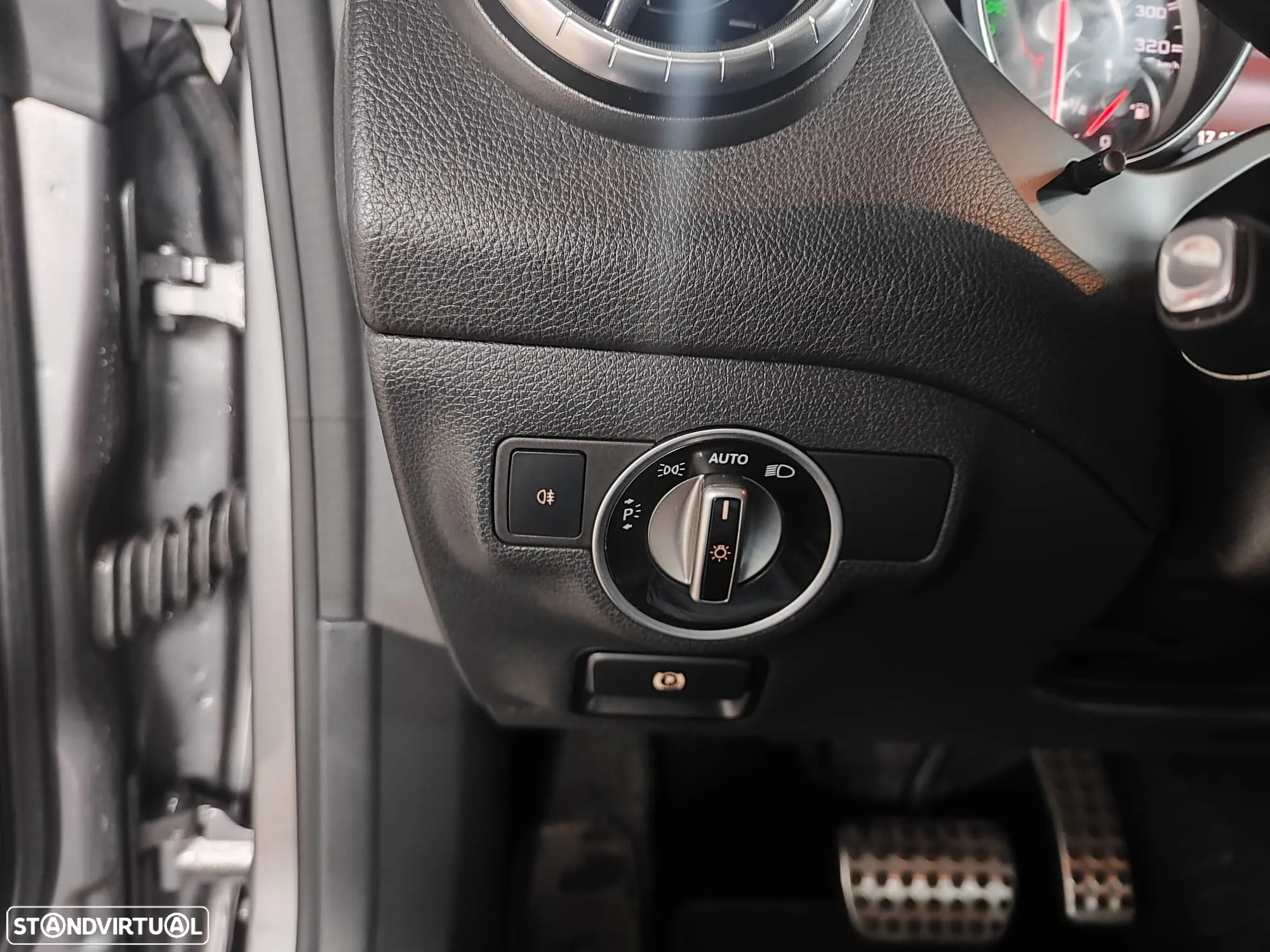 Mercedes-Benz CLA 45 AMG 4-Matic - 26
