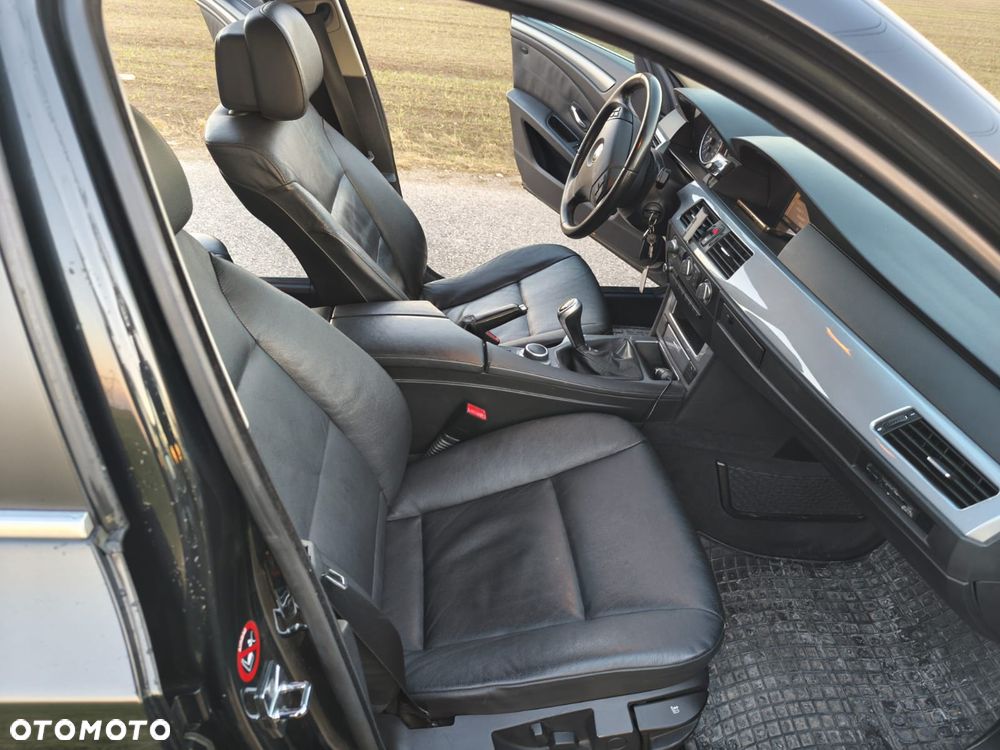 BMW Seria 5 520d Edition Sport - 22
