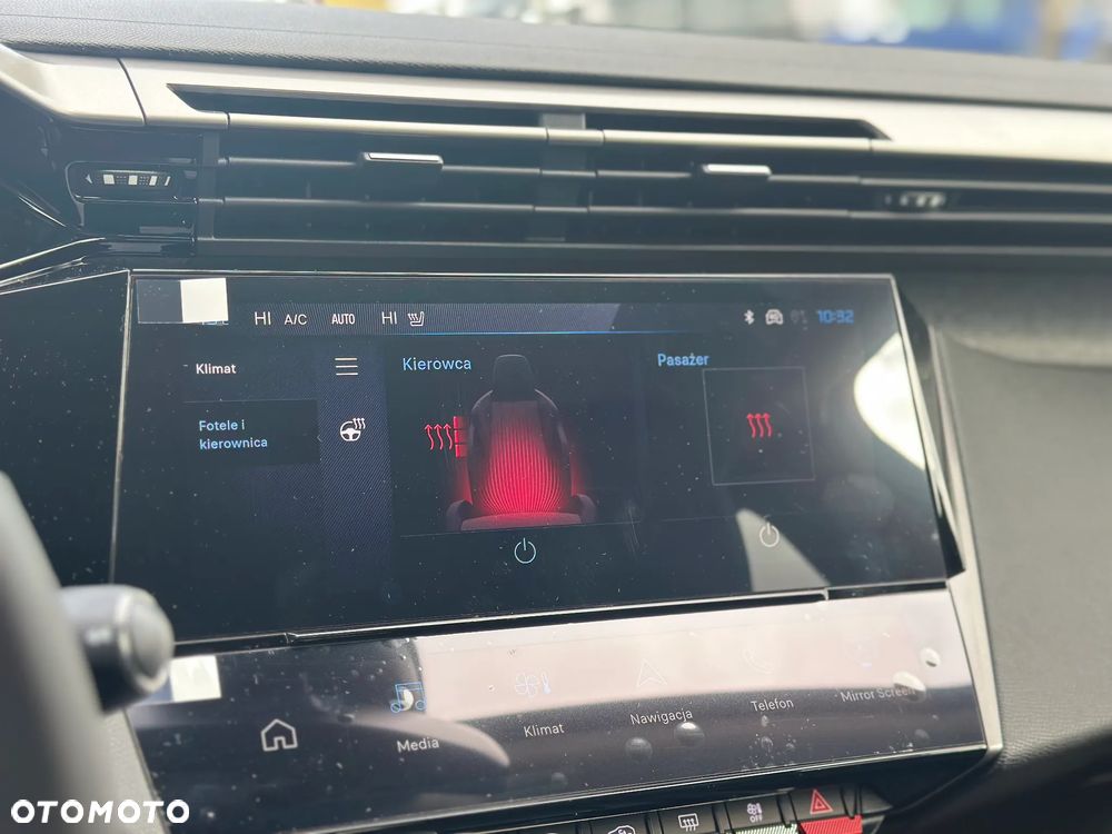 Peugeot 408 1.2 PureTech mHEV Allure S&S e-DSC6 - 19