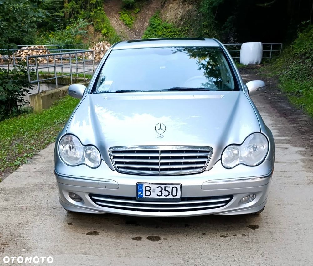 Mercedes-Benz Klasa C 240 Avantgarde 4-Matic - 1