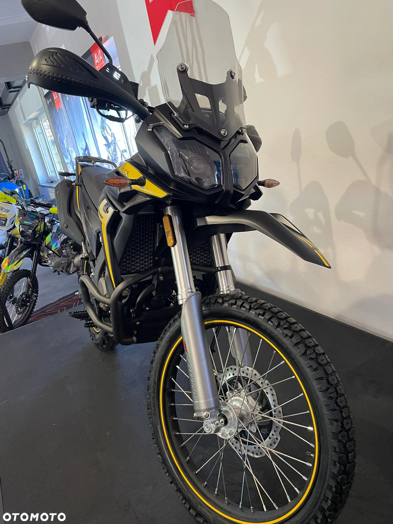 VOGE 300GY RALLY - 7