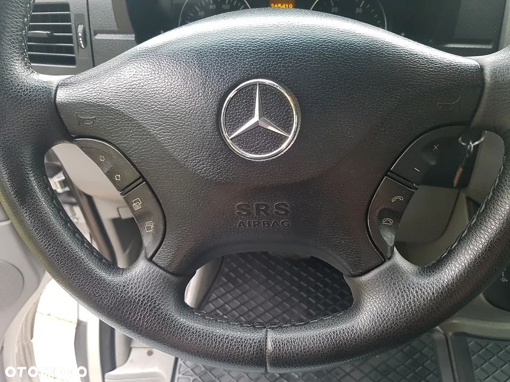 Mercedes-Benz Sprinter - 18