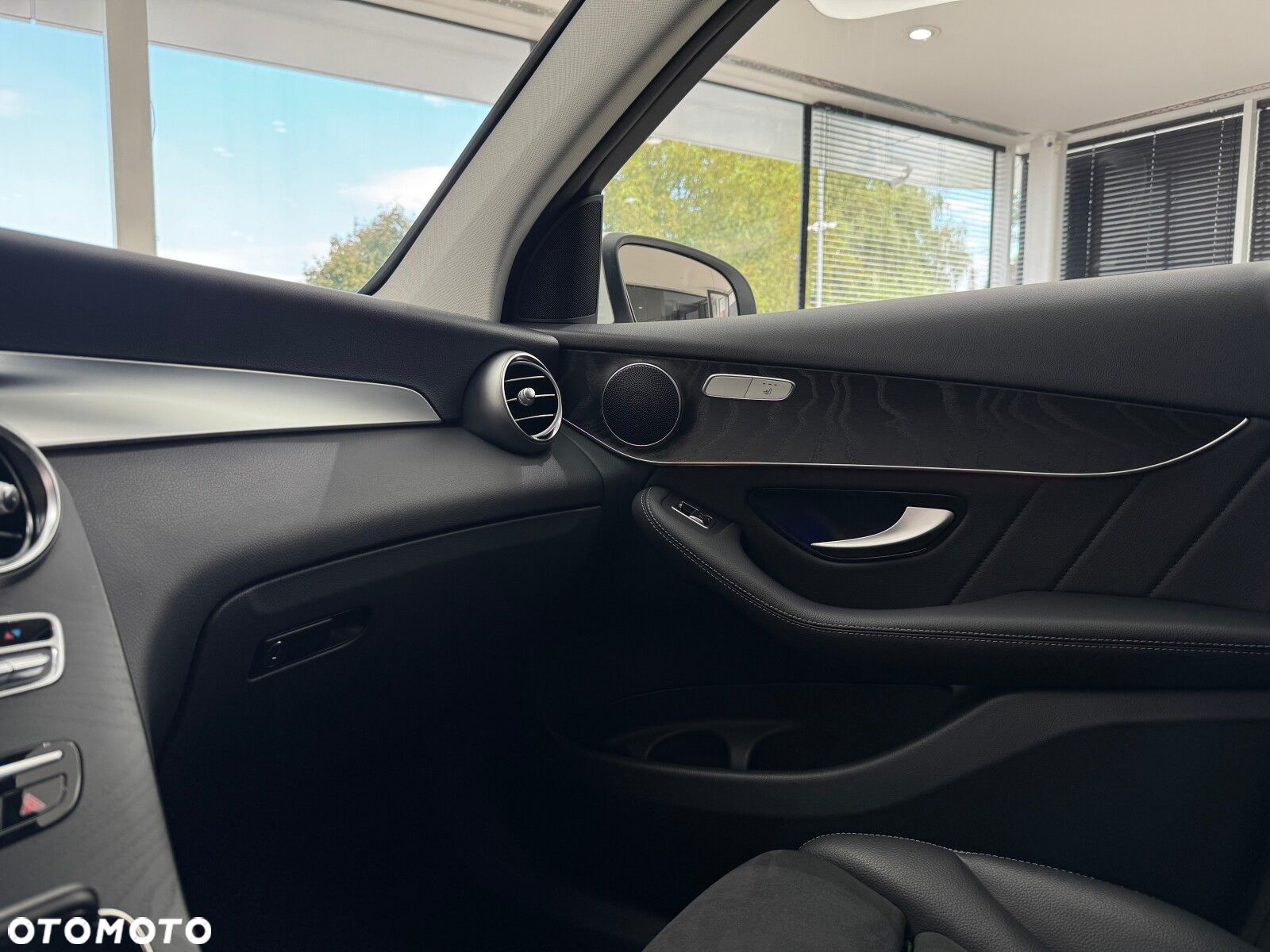 Mercedes-Benz GLC 300 d 4-Matic - 26