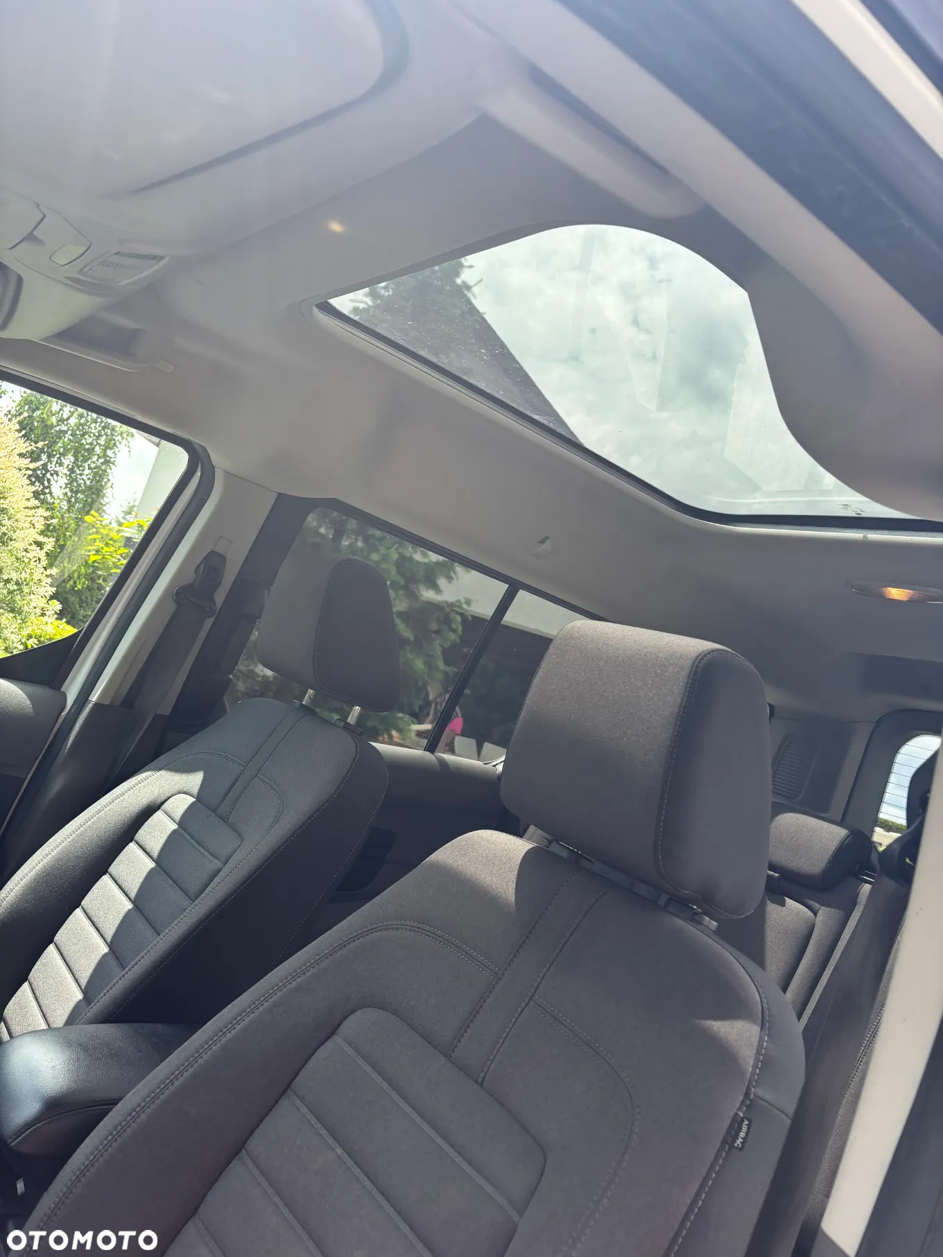 Ford Tourneo Connect Gr 1.5 TDCi Titanium - 4